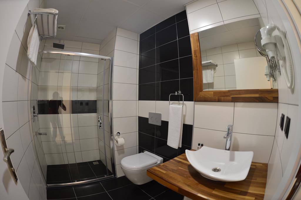 Samsun Sahin Hotel 2 ภายนอก รูปภาพ